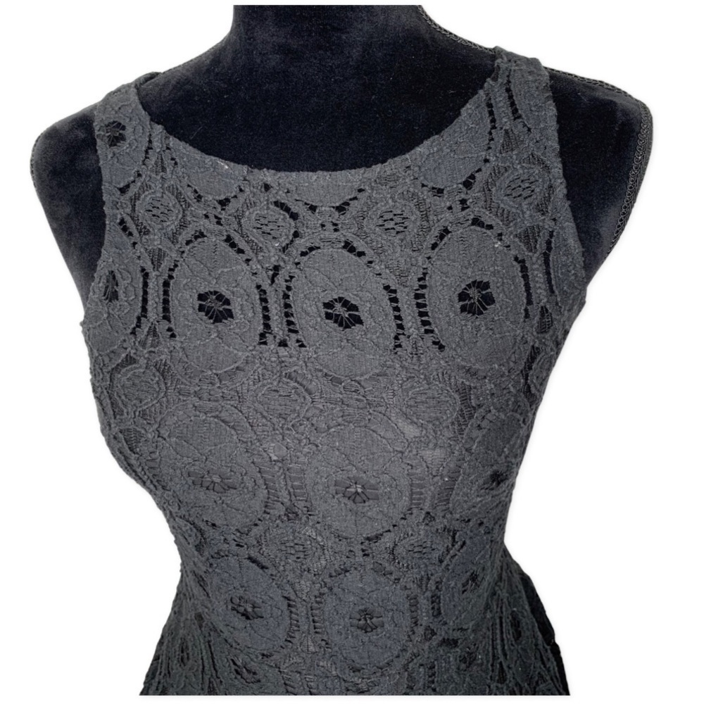BB DAKOTA RENLEY LACE DRESS Size 0 - Picture 3 of 8